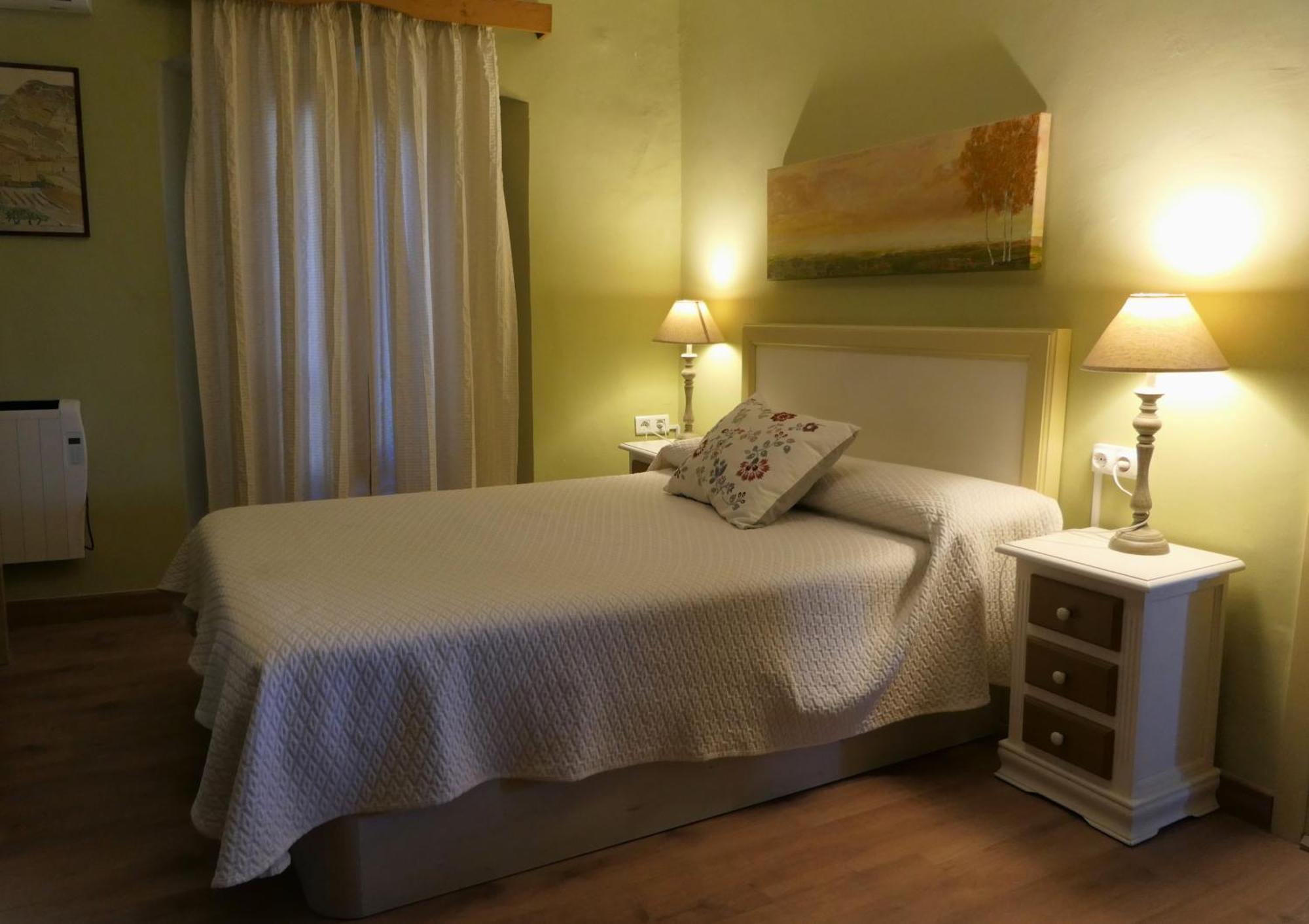 Apartamentos Altozano Trujillo Exteriör bild